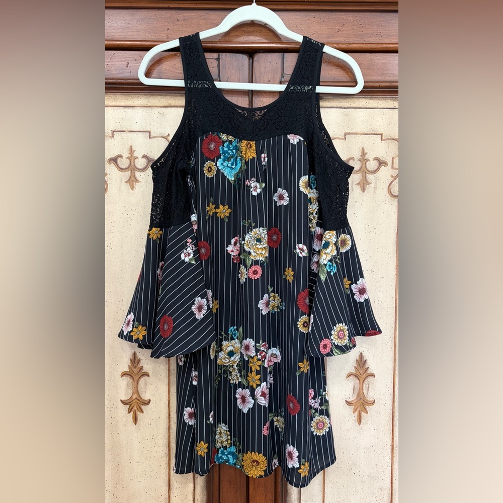 Trixxi Cold-Shoulder and Black Lace Flirty Floral Dress
